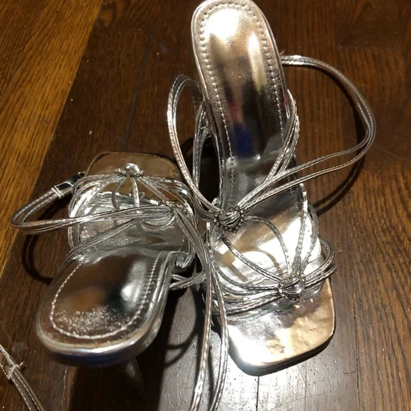 Elegant Silver Strappy Heels - Picture 3 of 4